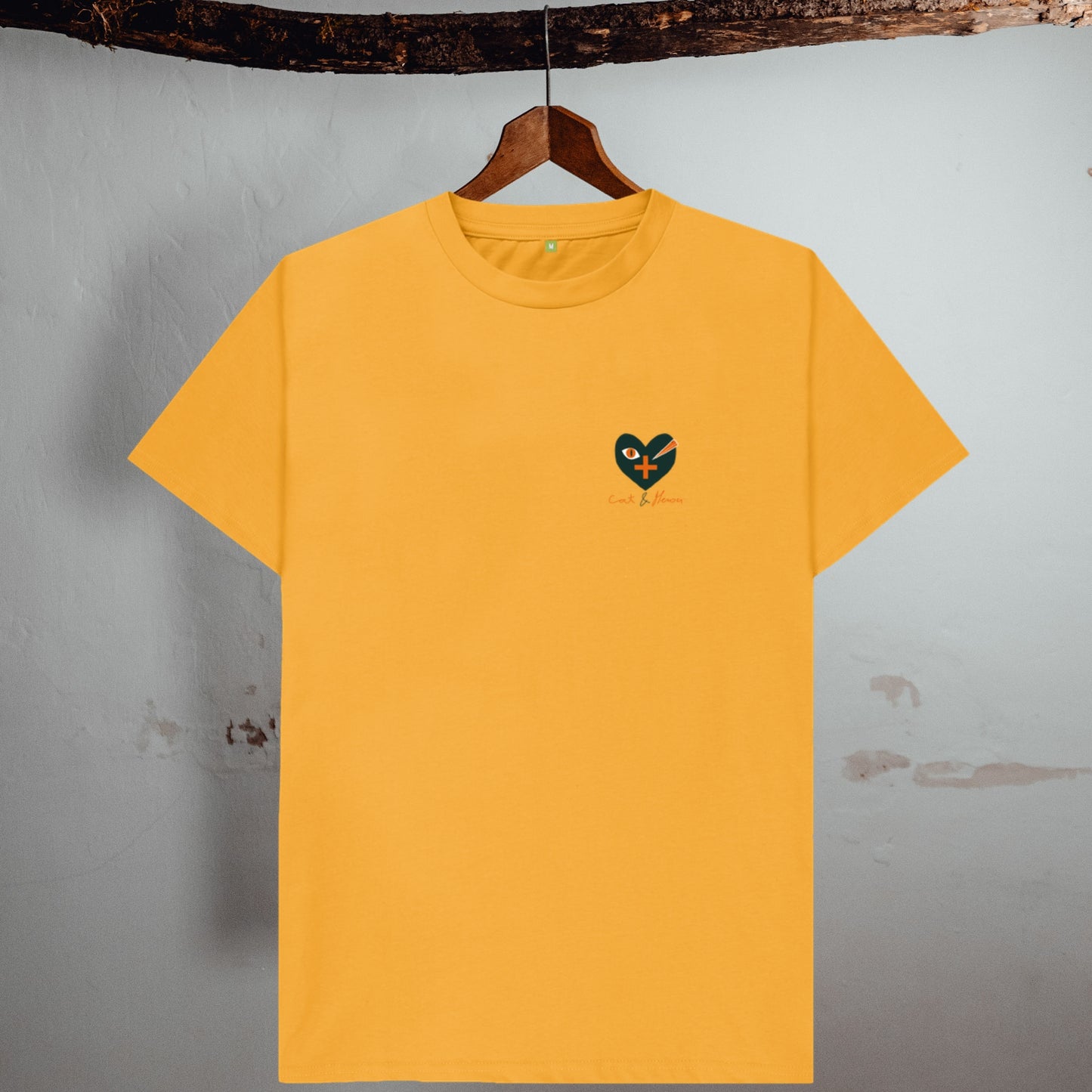 CAT AND HERON - POCKET PRINT T-SHIRT
